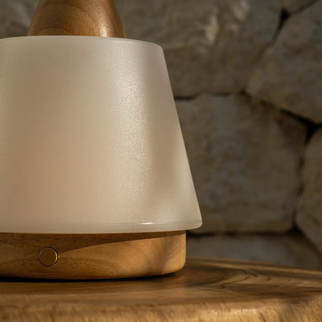 Liv Lichtbruin Oplaadbare Lamp | Leren band, dimbaar en 3 lichtmodi