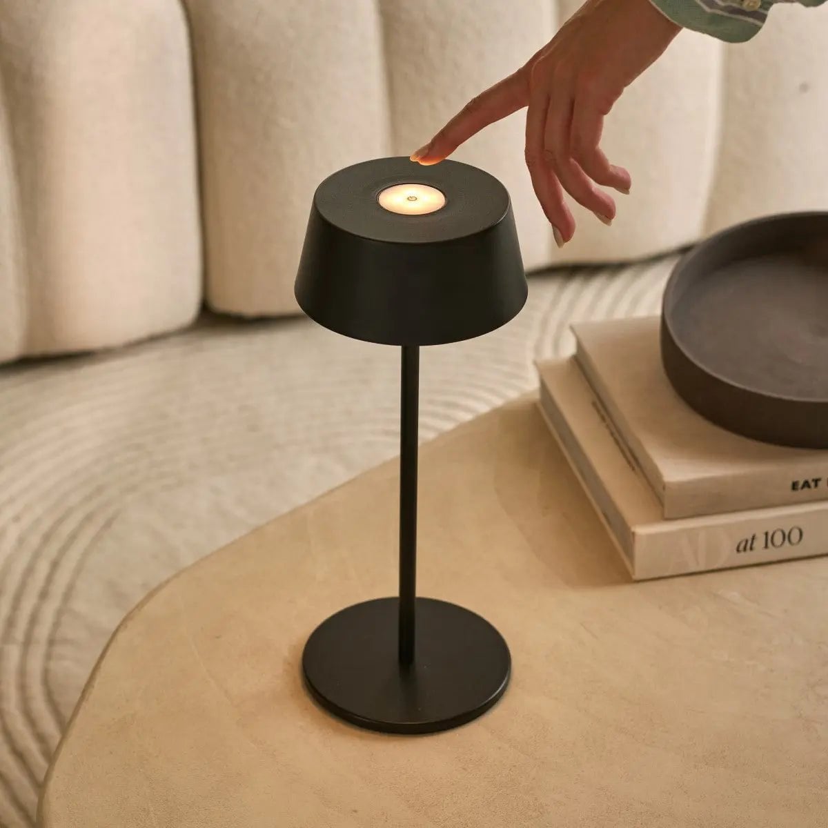 Hugo Midnight Zwart Oplaadbare Tafellamp | Dimbaar, stijlvol en draadloos