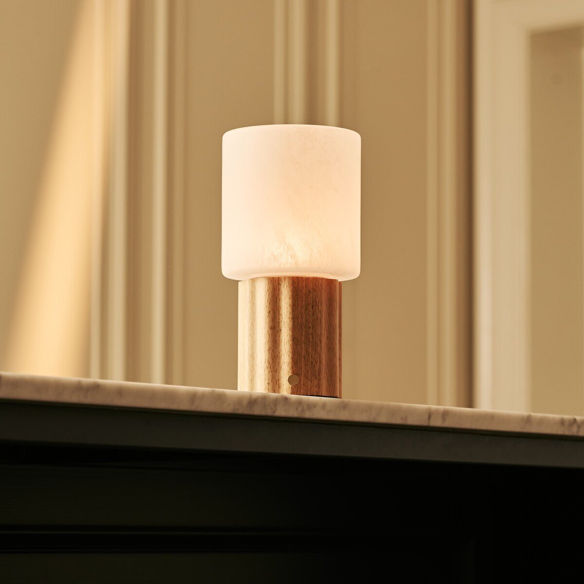 Frank Light Brown Rechargeable Table Lamp | Cordless, 3 Light Colors, Dimmable