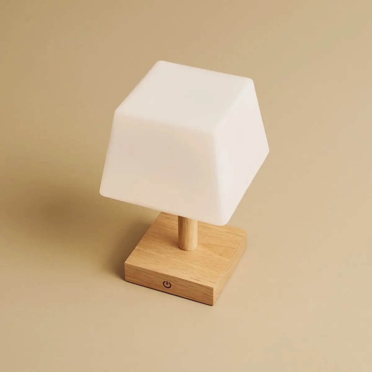 Tommy Lichtbruine Houten Tafellamp | 3 lichtmodi, elegant en duurzaam