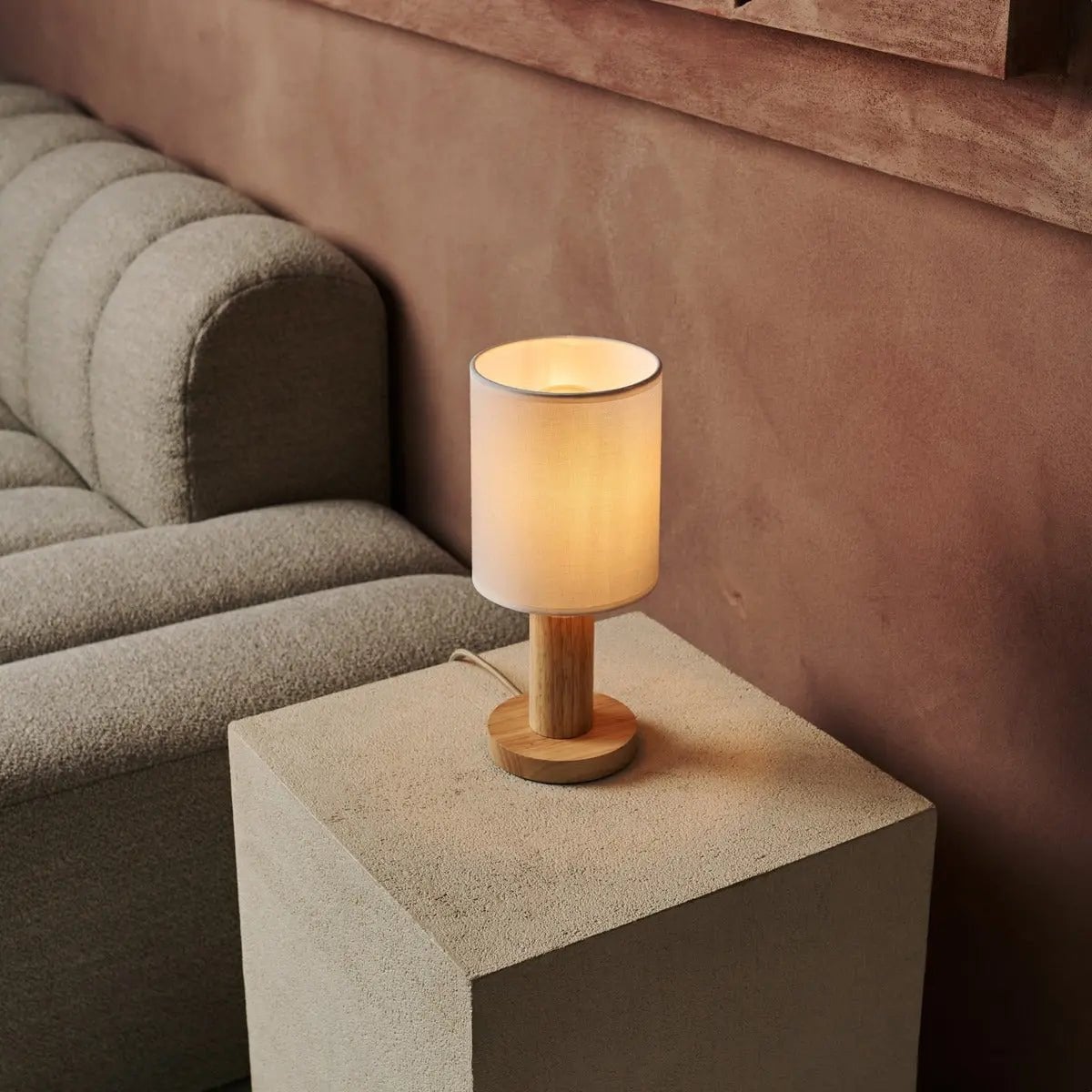Boris Lichtbruine Lamp | Snoer- en stoffen kaplamp