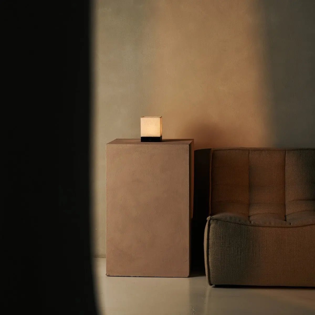 Zano Zwarte Draadloze Lamp met Batterij | Linnenmix, LED en drie lichtmodi
