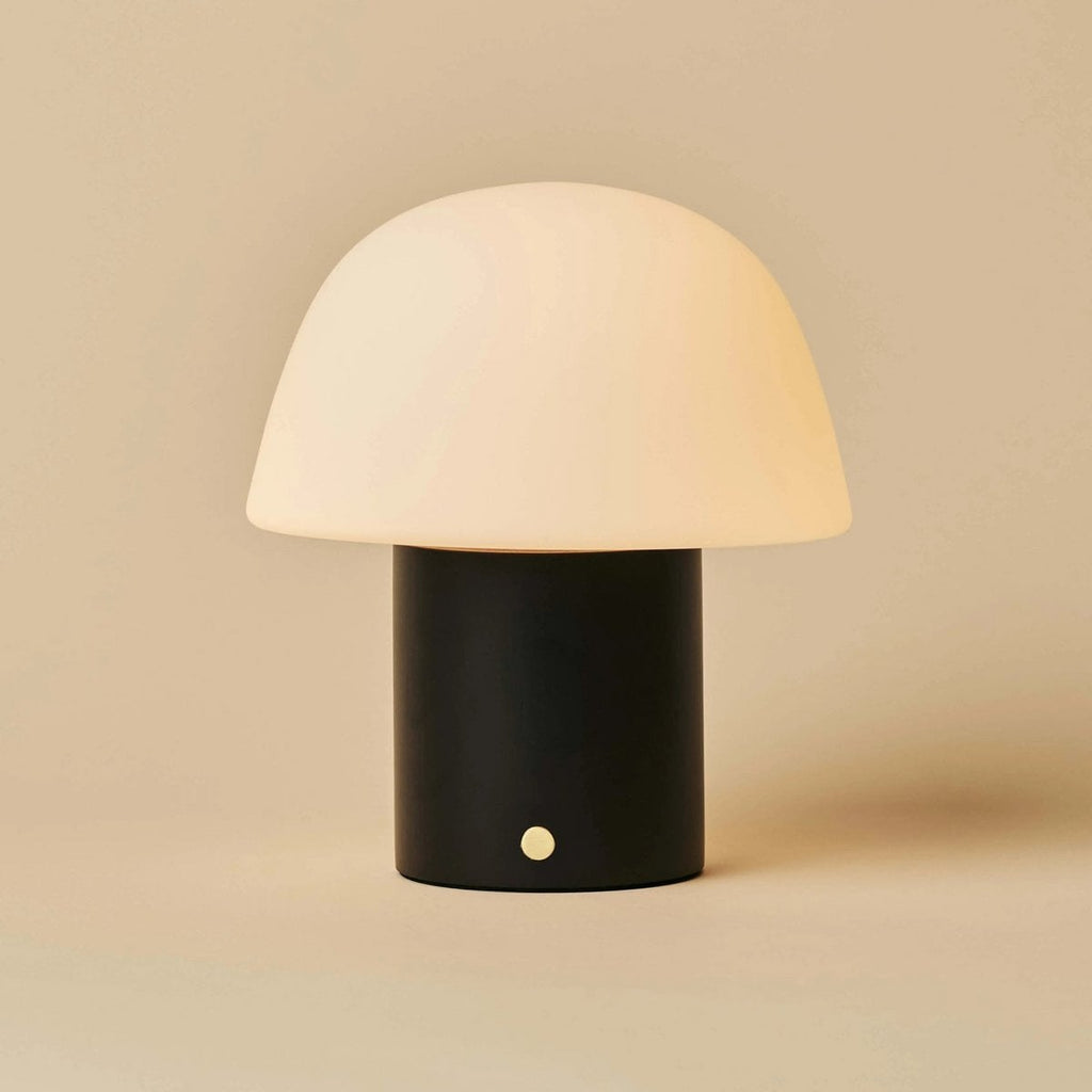 Yannick Zwarte Draadloze Tafellamp | Modern, batterijaangedreven en duurzaam ontwerp
