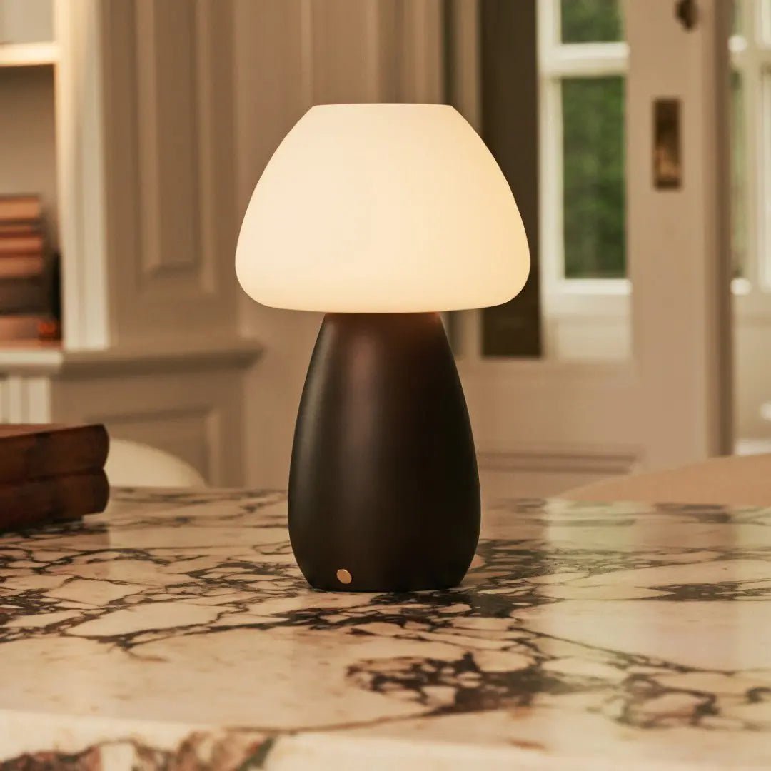 Beer Donkerbruin Oplaadbare Lamp | Draadloos, dimbaar en batterijduur tot 100 uur