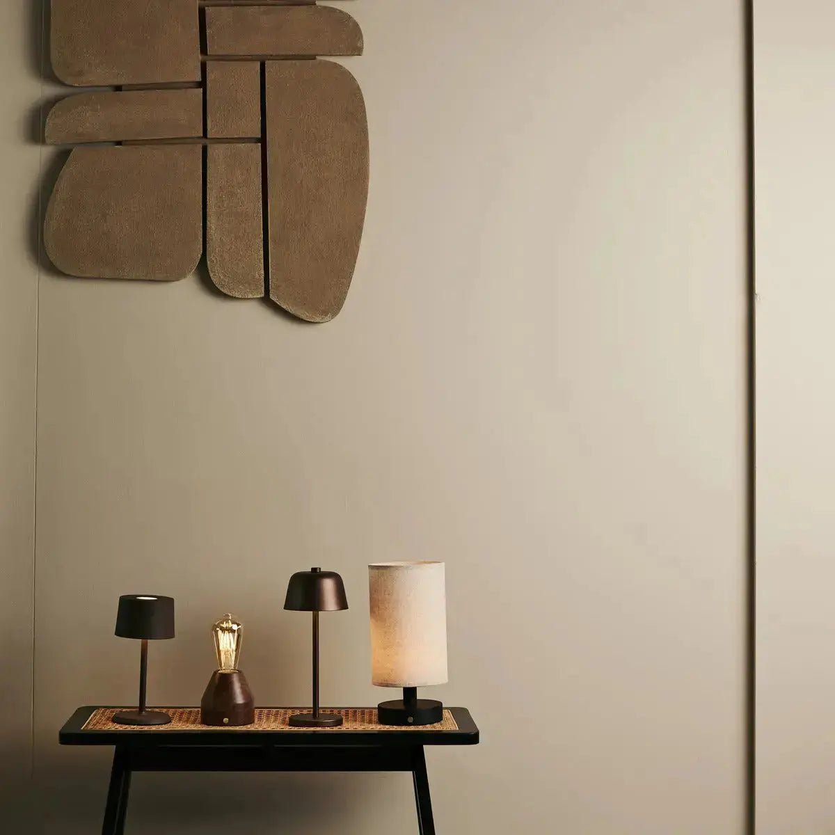 Anton Espresso Brown oplaadbare tafellamp | Stijlvolle en draadloze verlichting