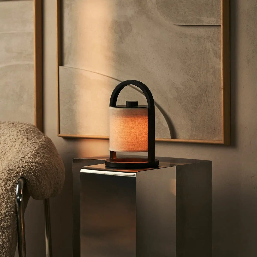Rivier Donkerbruin Houten Oplaadbare Lamp | Linnenmix, veelzijdig en tot 100 uur batterijduur