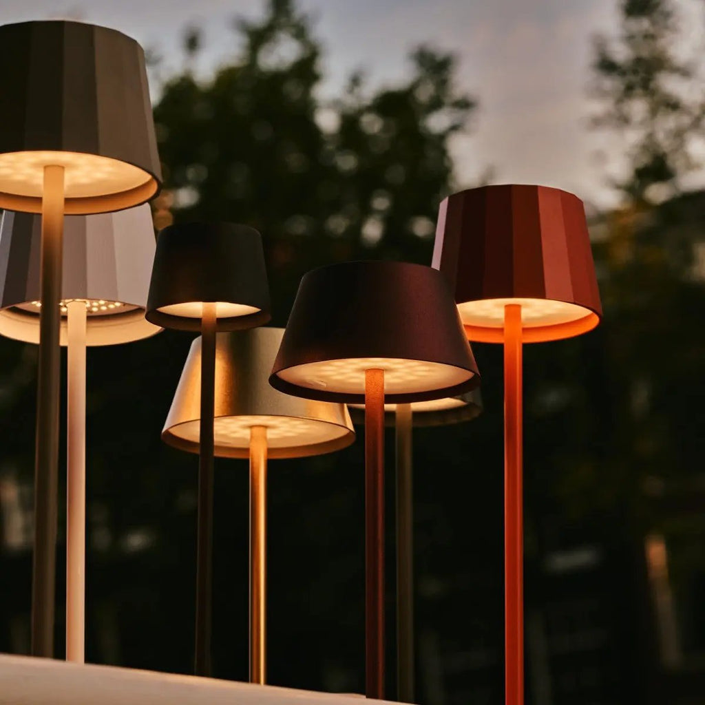 Vondel Mini Schaduwgrijs Snoerloze Lamp | Dimbaar en perfect voor horeca