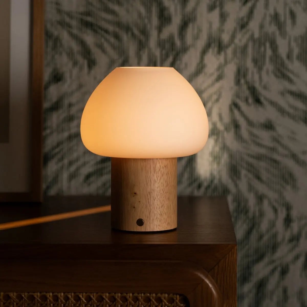 Fynn Lichtbruine Houten Lamp | Oplaadbaar, dimbaar en stijlvol