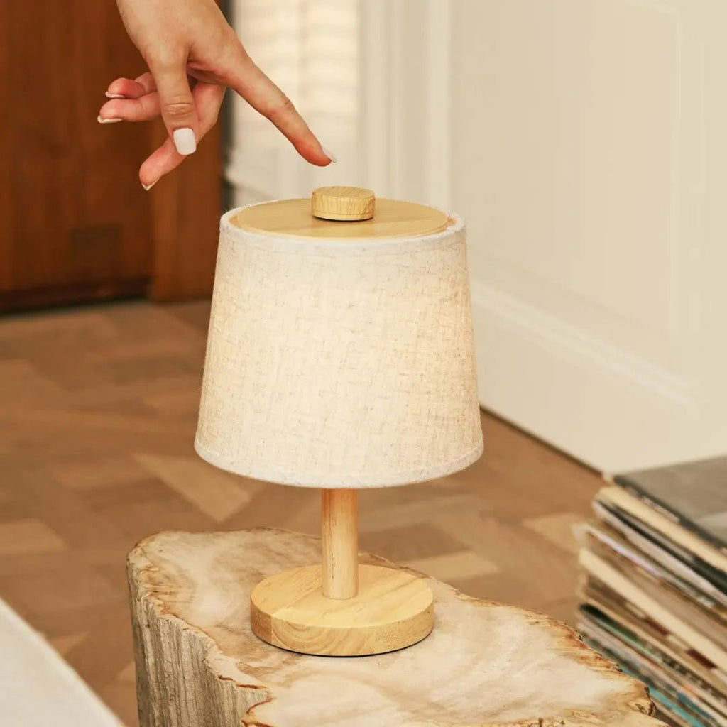 Rover Lichtbruine Houten Oplaadbare Lamp | Snoerloos, dimbaar en linnenmix