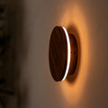 Lou Walnoot Snoerloze Wandlamp | Oplaadbaar en dimbaar met aanraakbediening