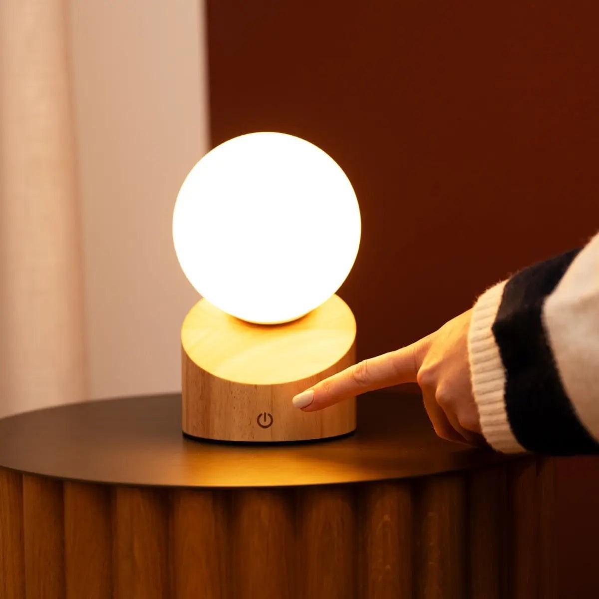Morris Lichtbruine Oplaadbare Lamp | Stijlvol, draadloos en duurzaam ontwerp