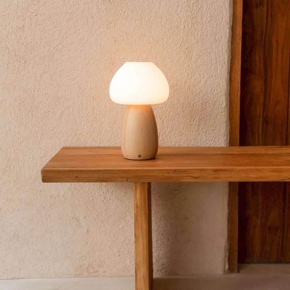 Beer Lichtbruin Oplaadbare Lamp | Draadloos, dimbaar en batterijduur tot 100 uur