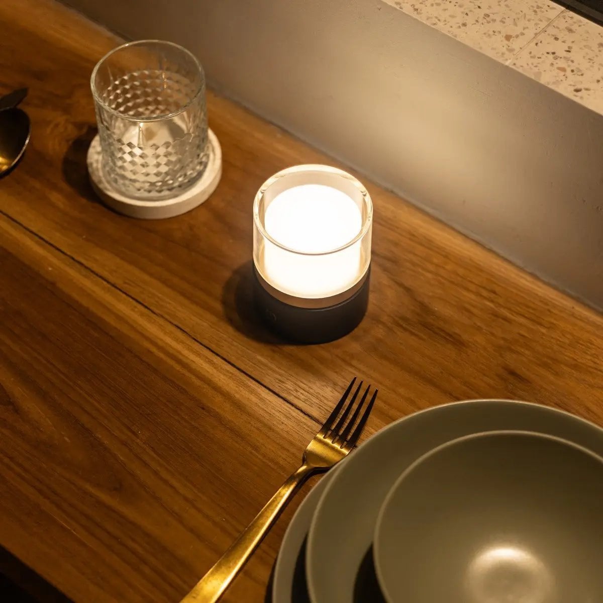 Leo Donkerbruin Draadloze Oplaadbare Lamp | Compact, dimbaar en USB-oplaadbaar