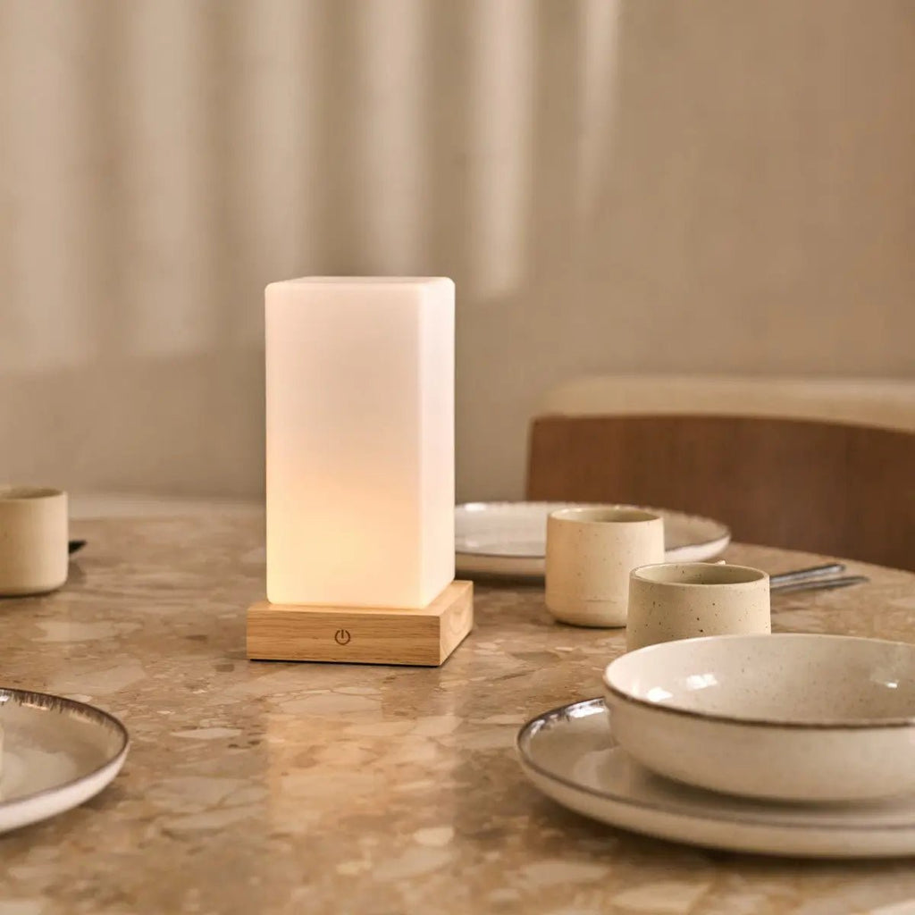 Zayn Lichtbruine Houten Oplaadbare Tafellamp | Dimbaar, glas en draadloos