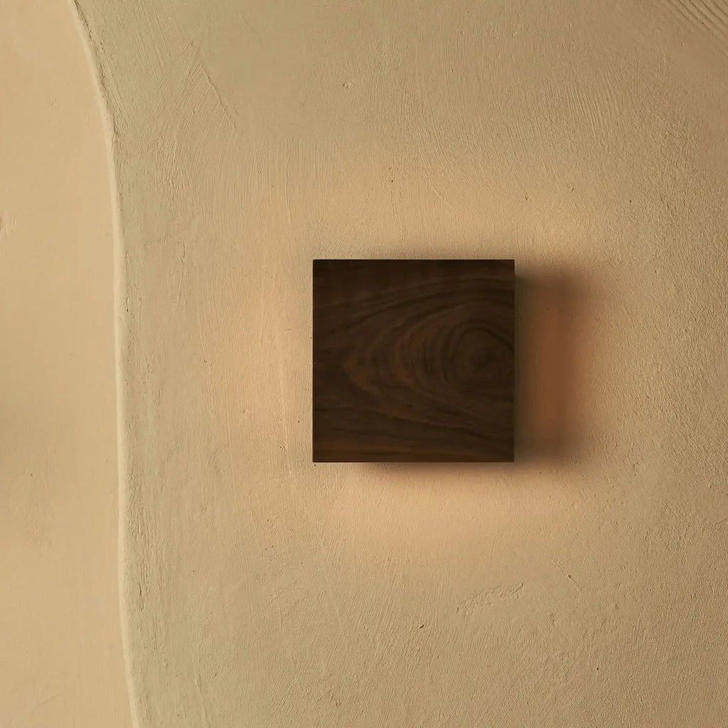 Lane Walnoot Snoerloze Wandlamp | Oplaadbaar en dimbaar ontwerp