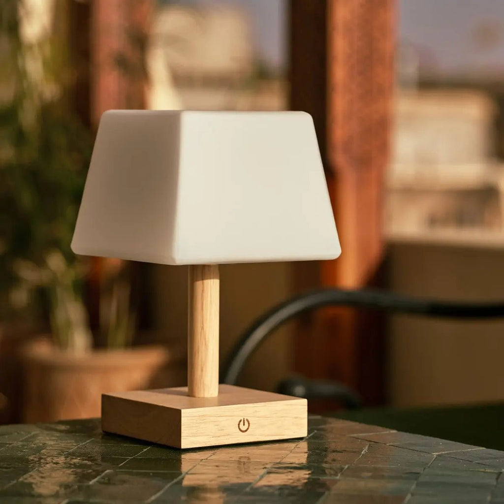 Tommy Lichtbruine Houten Tafellamp | 3 lichtmodi, elegant en duurzaam