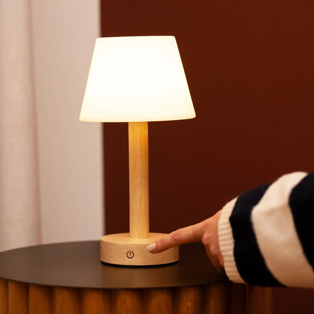 Zoë Lichtbruine Houten Oplaadbare Tafellamp | Dimbaar, USB-C en tot 80 uur batterijduur