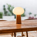 Max Lichtbruine Houten Snoerloze Tafellamp | Oplaadbaar, glas en duurzaam ontwerp