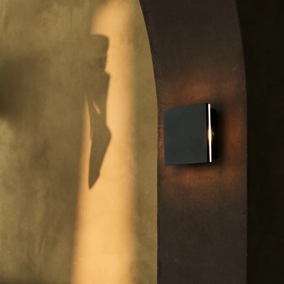 Lane Zwart Snoerloze Wandlamp | Oplaadbaar en dimbaar ontwerp