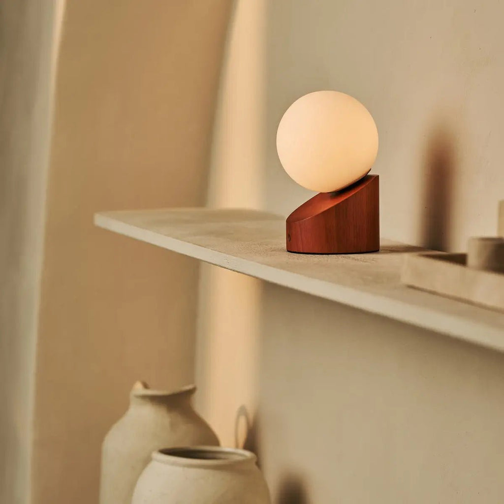 Morris kastanjebruine oplaadbare lamp | Stijlvol, draadloos en duurzaam ontwerp