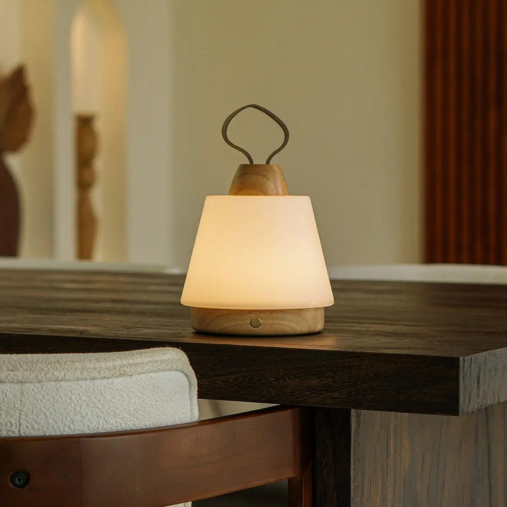 Liv Lichtbruin Oplaadbare Lamp | Leren band, dimbaar en 3 lichtmodi