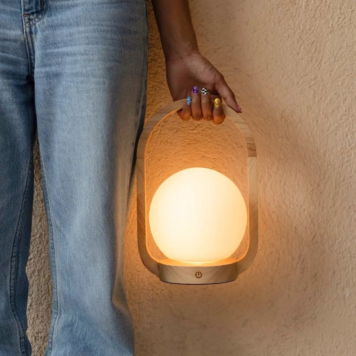 Skye Lichtbruine Houten Snoerloze Lamp | Oplaadbaar, dimbaar en 3 lichtmodi
