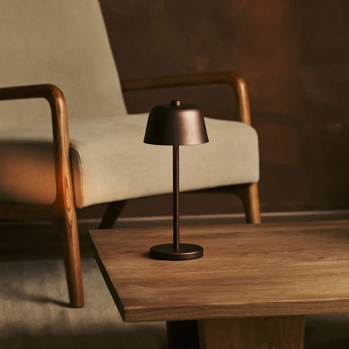 Anton Espresso Brown oplaadbare tafellamp | Stijlvolle en draadloze verlichting