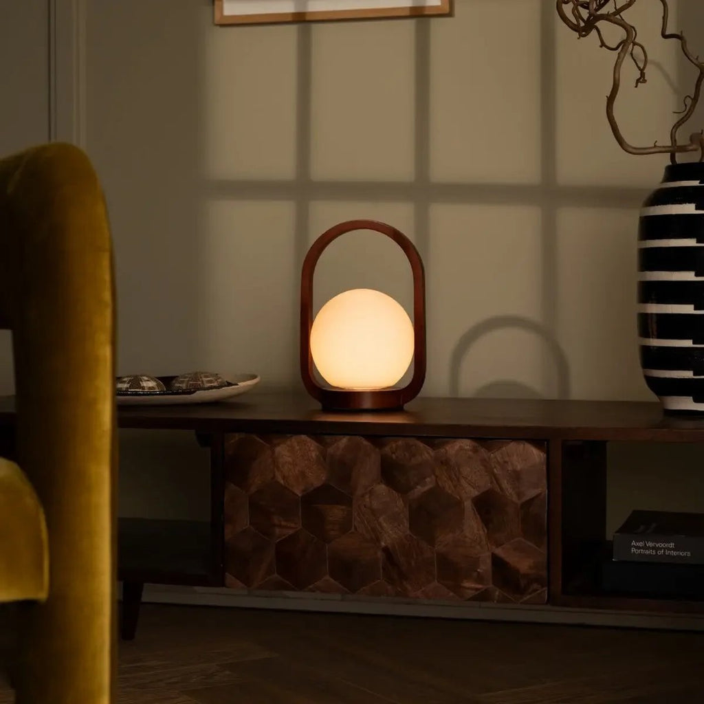 Skye kastanjebruine houten draadloze lamp | Oplaadbaar, dimbaar en 3 lichtmodi