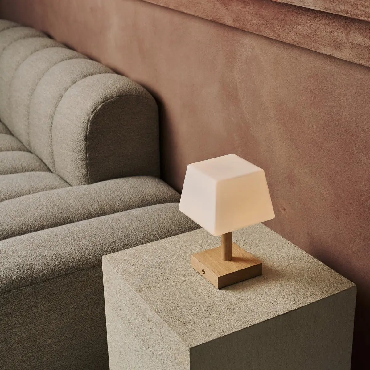 Tommy Lichtbruine Houten Tafellamp | 3 lichtmodi, elegant en duurzaam